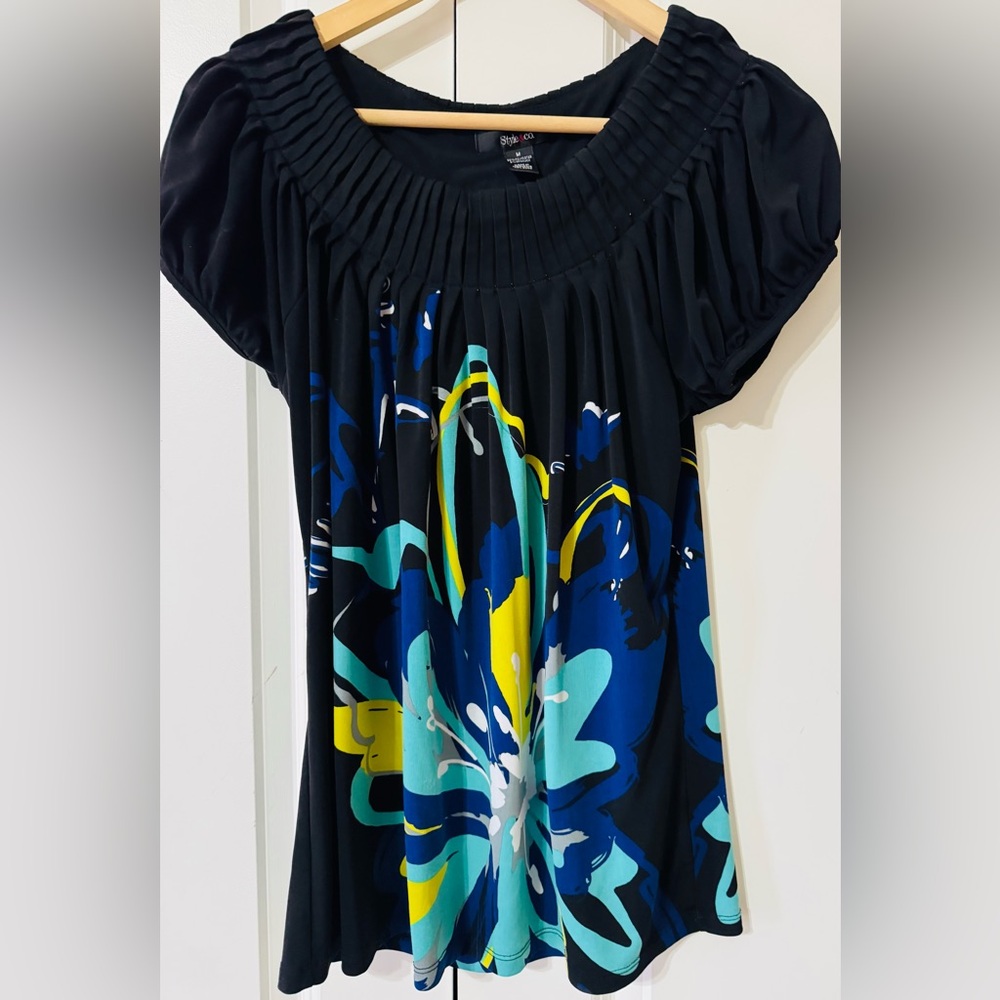 Floral Pleated Women's Top - Black and Blue